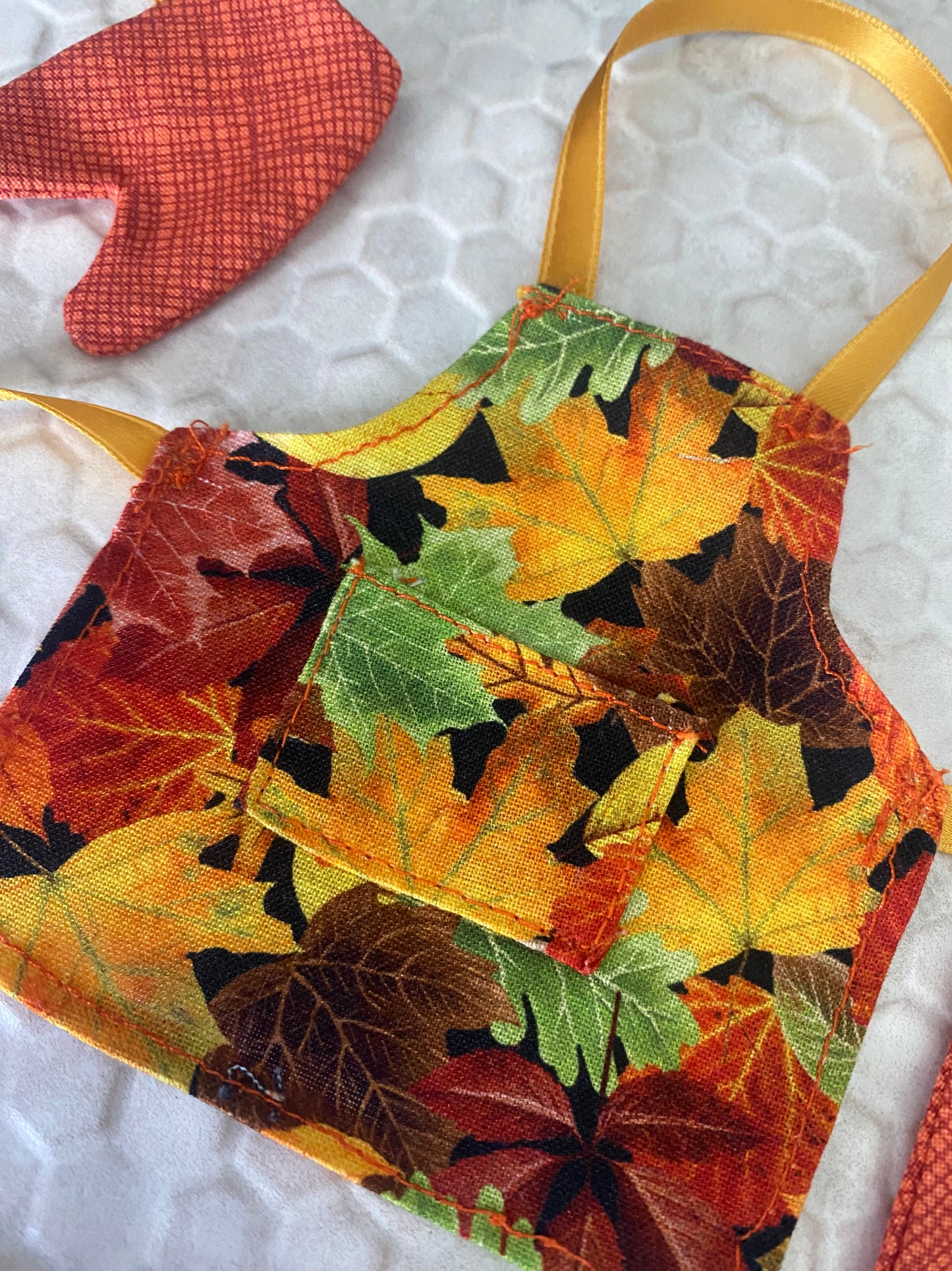 Little Apron and Oven Mitts Set - Fall Edition